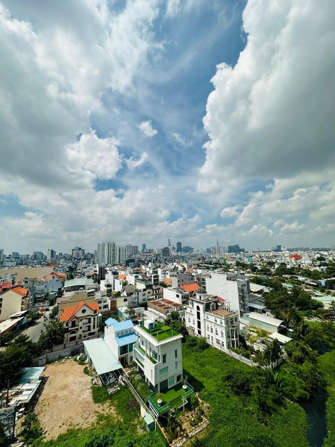 Căn hộ Ho Sunrise View 2 Phong Ngu, 76m2, Gym & Ho Boi Free, Lau Cao, View Quan 1 *
