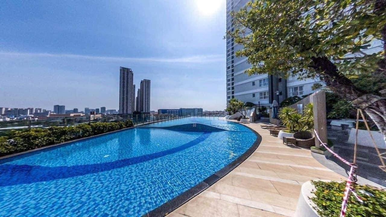Ho Sunrise View 2 Phong Ngu, 76m2, Gym & Ho Boi Free, Lau Cao, View Quan 1 *