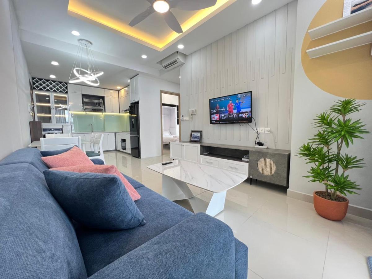 Căn hộ Ho Sunrise View 2 Phong Ngu, 76m2, Gym & Ho Boi Free, Lau Cao, View Quan 1 *